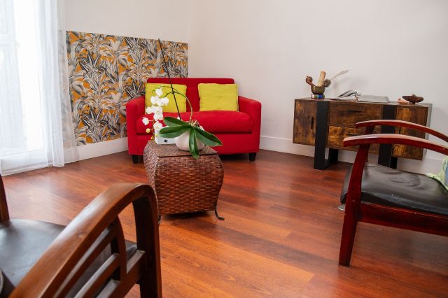 Cabinet de psychothérapie chaleureux et lumineux de Florent Ferres